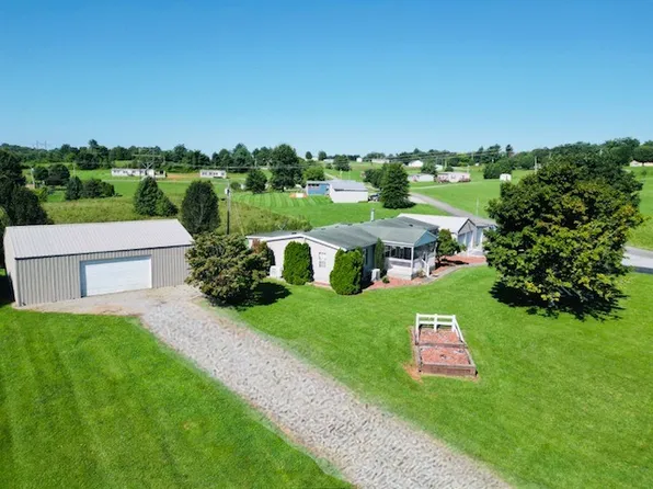 364 Golf Trail Rd, Jamestown, KY 42629