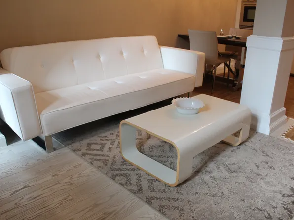 216 East 52nd Street image 8 of 8