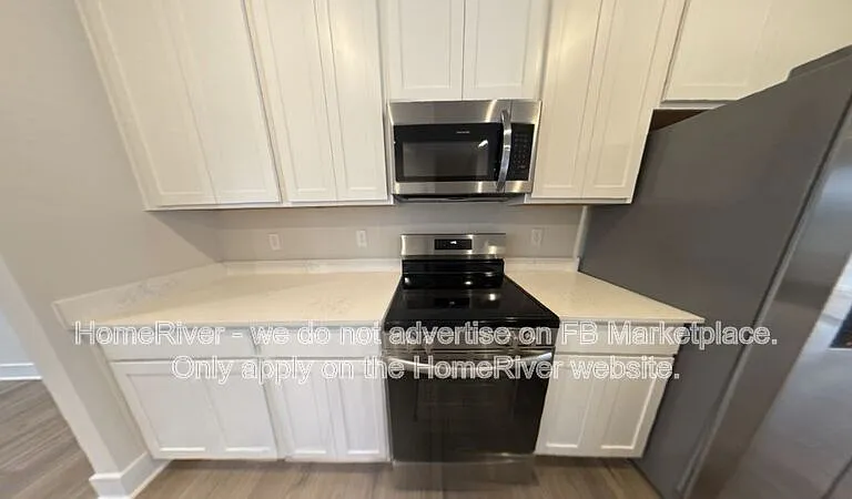 1217 Loch Ness Ln — Photo 5