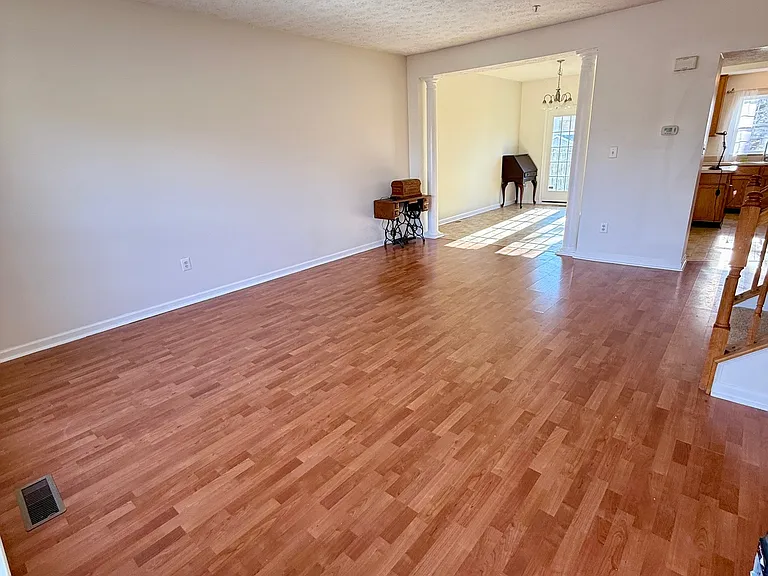 2002 Sumner Dr #2 — Photo 3
