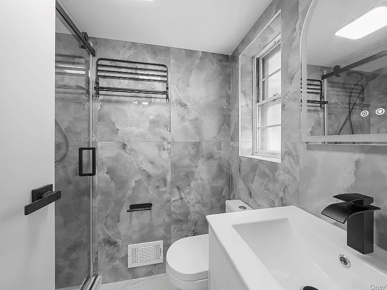 12 Warren Ln — Photo 10