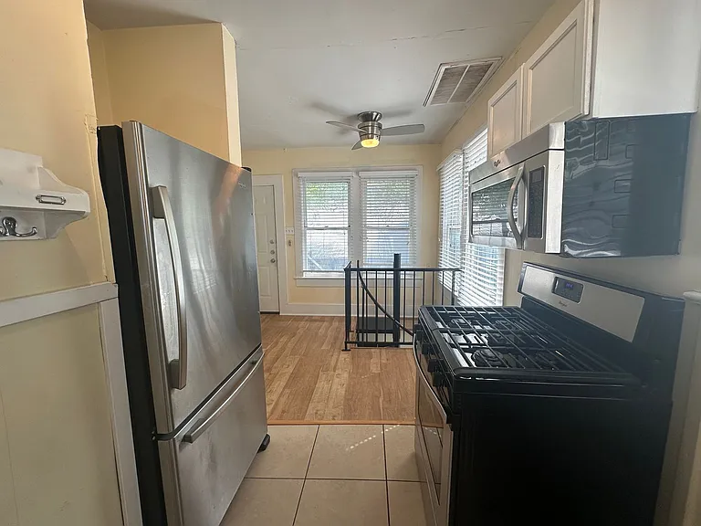 1803 Nueces St — Photo 20