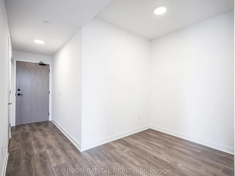 130 River St #902 — Photo 11