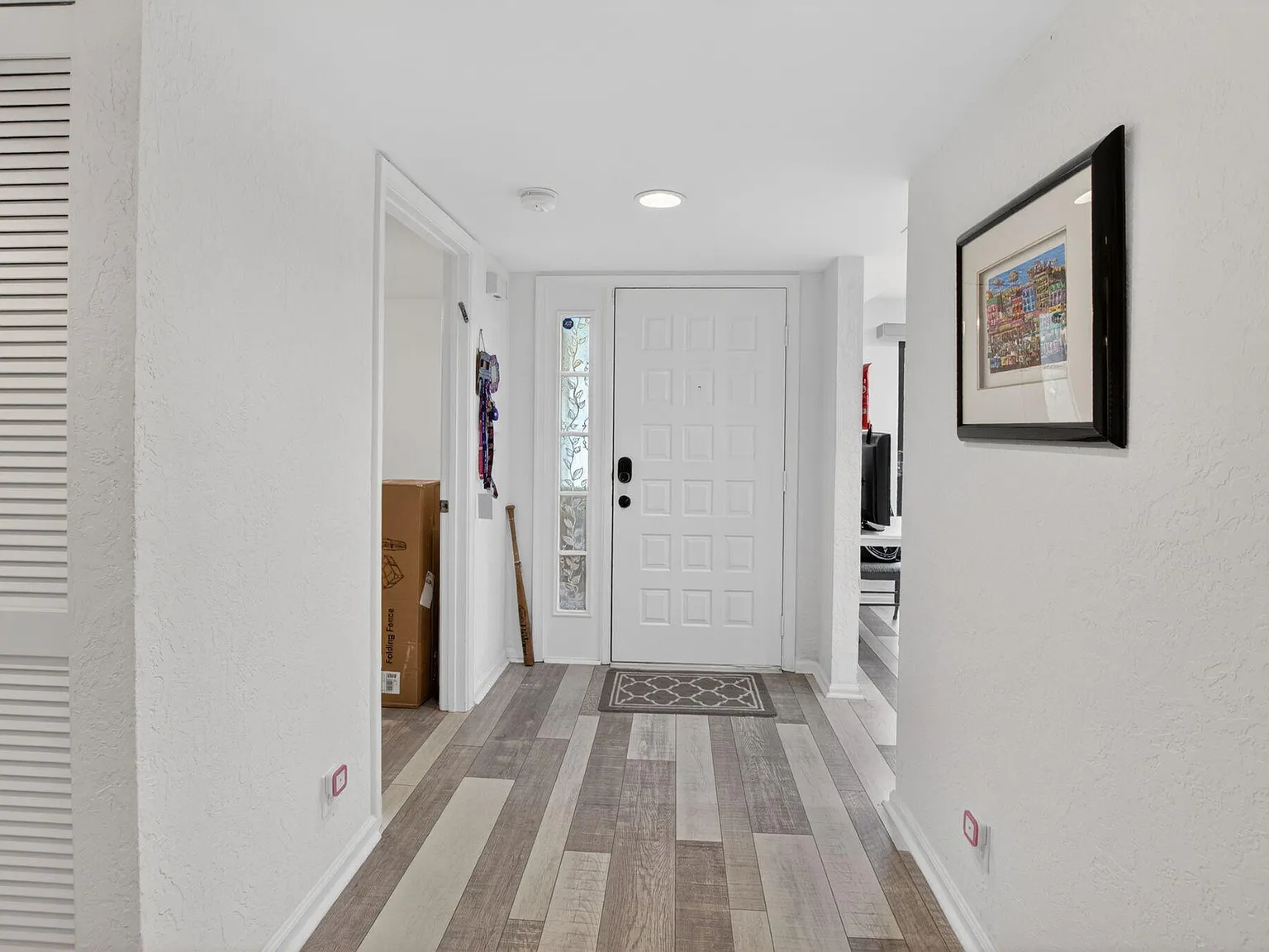 2 bed, 2.0 bath, 1311 sqft, $9,000 — Photo 3