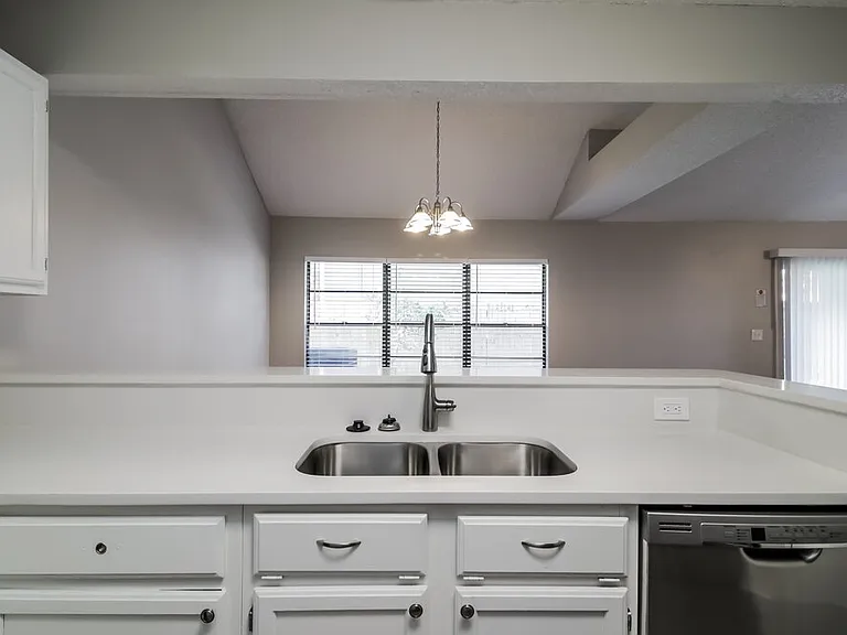 472 Amethyst Way — Photo 8