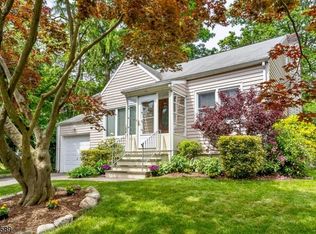 156 S Maple Ave, Springfield, NJ 07081
