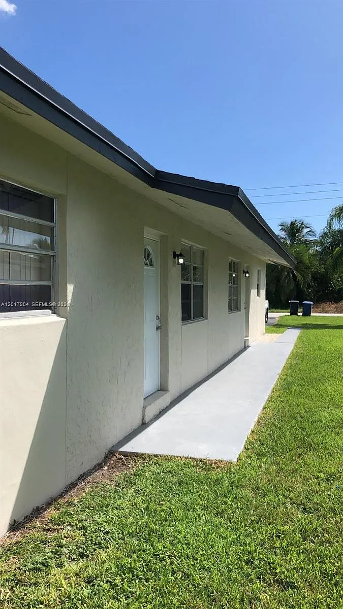 Building Photo - 25430 SW 107th Ave #25430