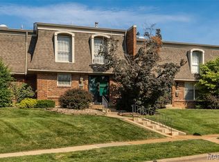 4327 Chateau De Ville Dr, Saint Louis, MO 63129