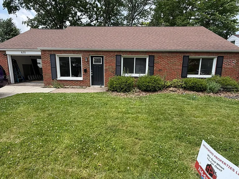670 Hemlock Dr — Photo 1