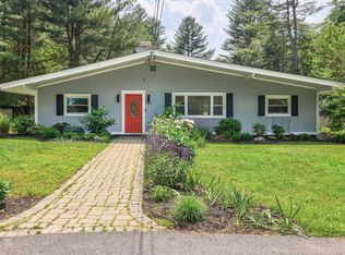 128 Clinton St, Hopkinton, MA 01748