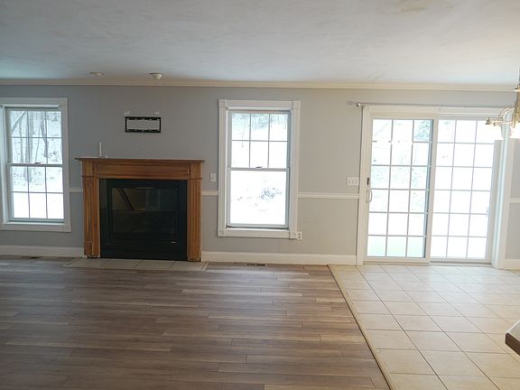 Living Room /Dining Room