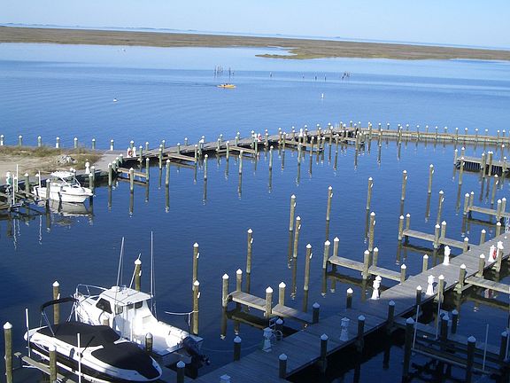 25 Foot Boat Slip Included