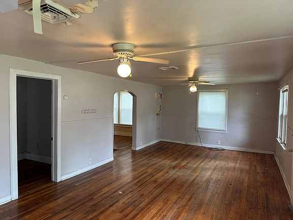 5th image of 211 S Moffet Avenue