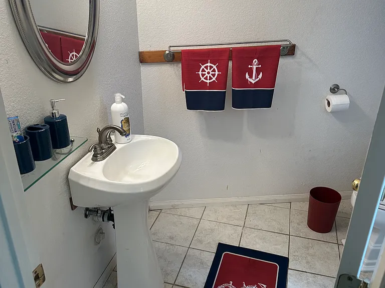 3570 Rosa Way — Photo 7