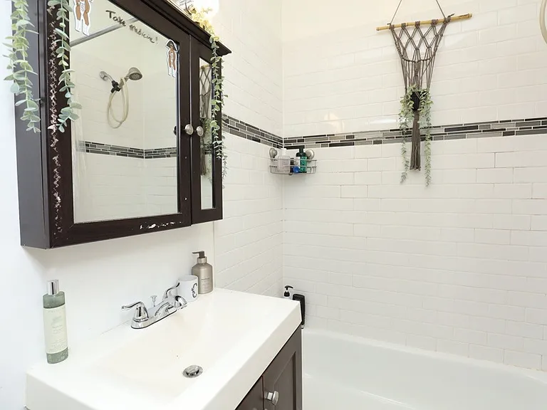 648.5 W Roscoe St #DG — Photo 14