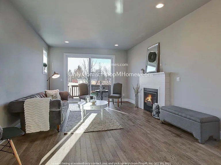 927 N Stafford St — Photo 4