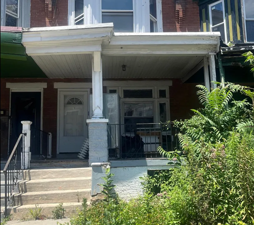 231 W Clapier St
