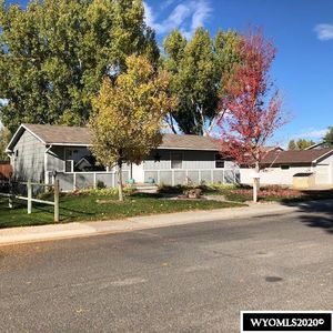 1807 Crest Way, Worland, WY, 82401