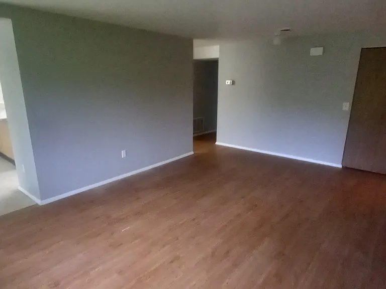 25497 James St — Photo 7