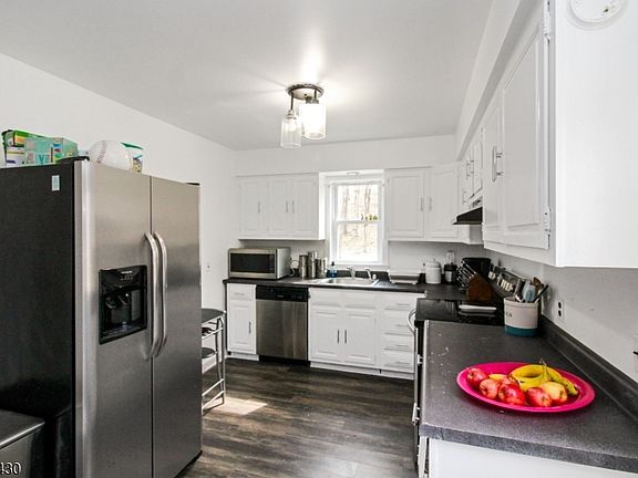 5th image of 30 Northwood Rd