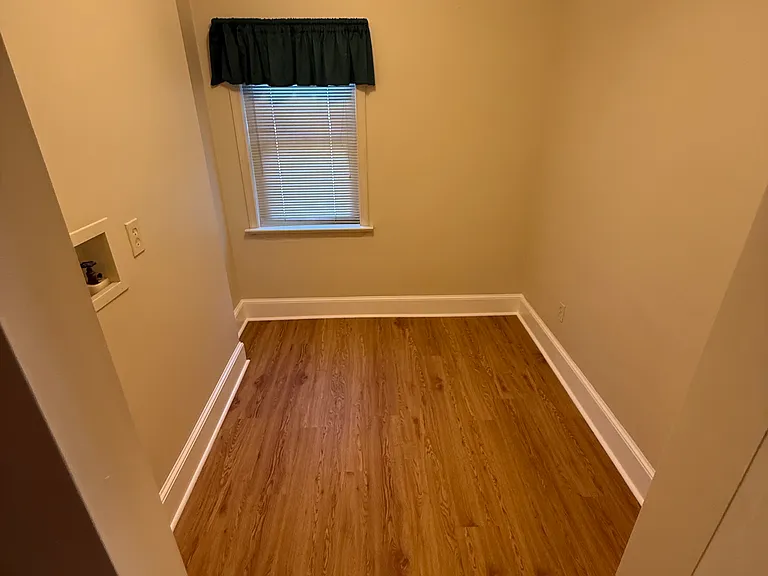 5027 E Trindle Rd — Photo 11