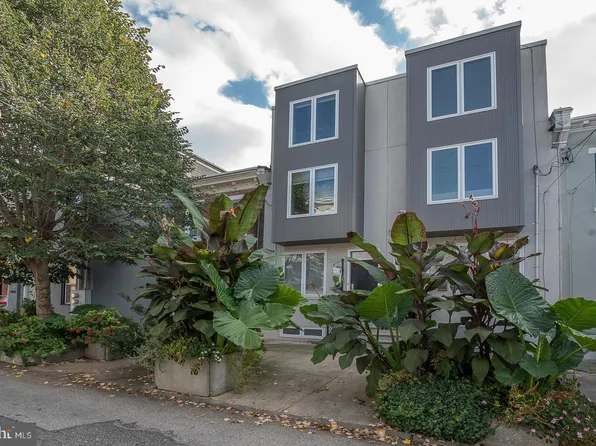 2804 Cambridge St, Philadelphia, PA 19130