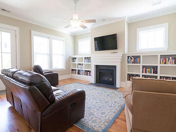 5th image of 1486 Crane Creek Dr