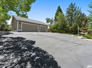 12385 Creek Crest Dr, Reno, NV 89511