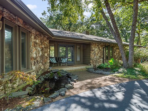 3rd image of 23775 W Barnswallow Ln