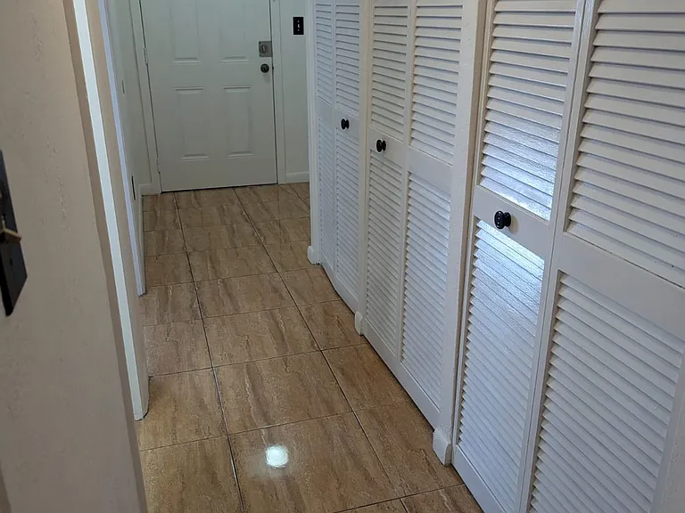20400 NW 7th Ave #103 — Photo 5