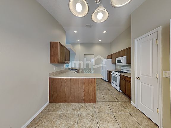 5th image of 7014 Monarch Park Dr