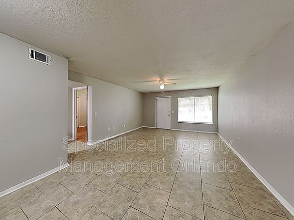 2nd image of 725 Northlake Blvd APT 1