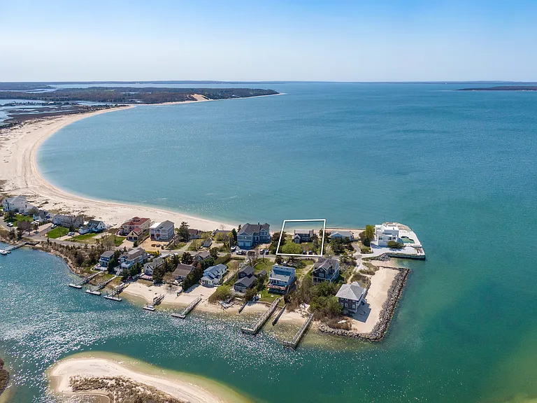41 E Beach Dr — Photo 26