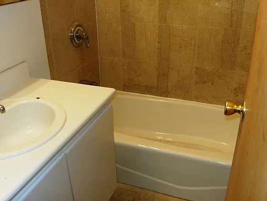 Rented by Sky Management | media 57