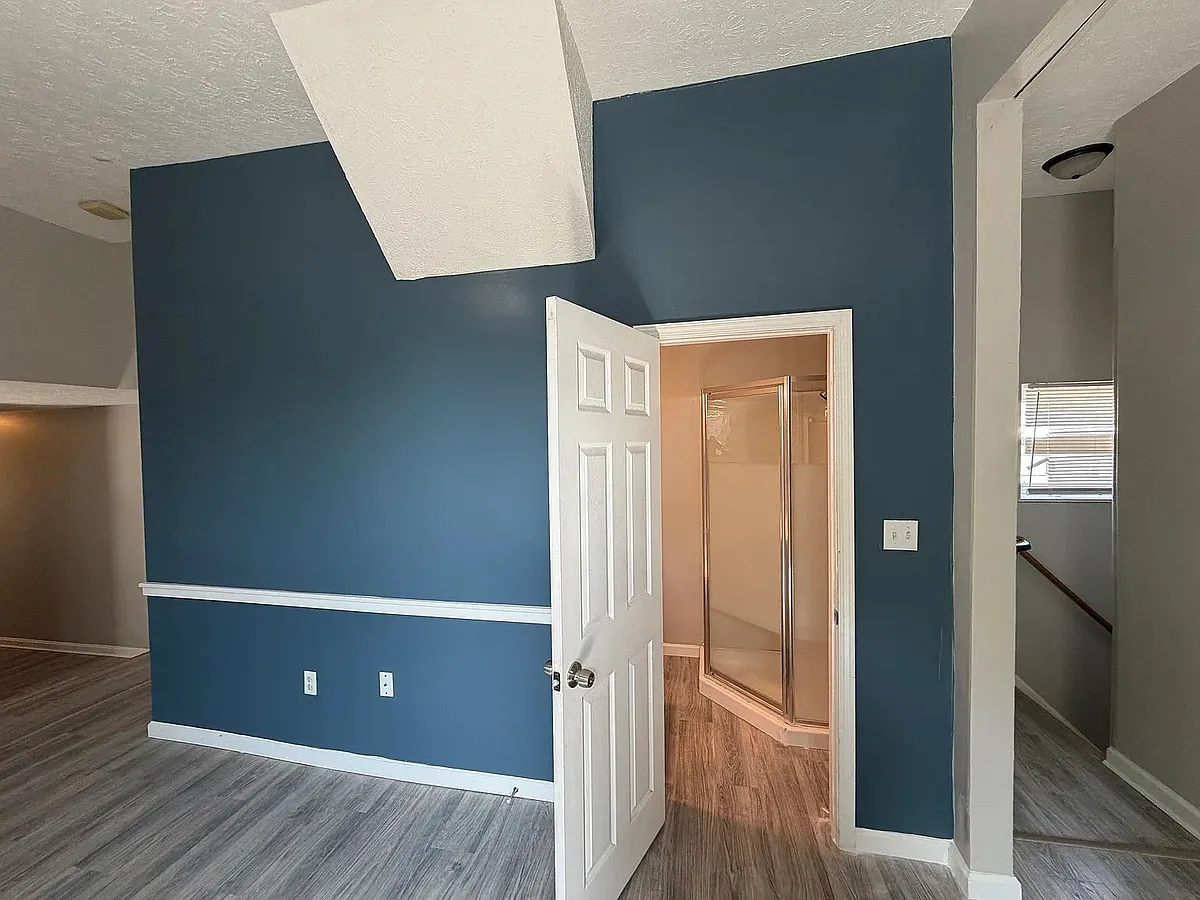 Building Photo - 531 E Chestnut St #2