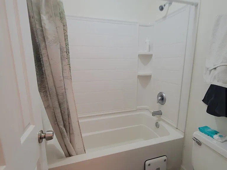 102 Bramble Ct — Photo 8