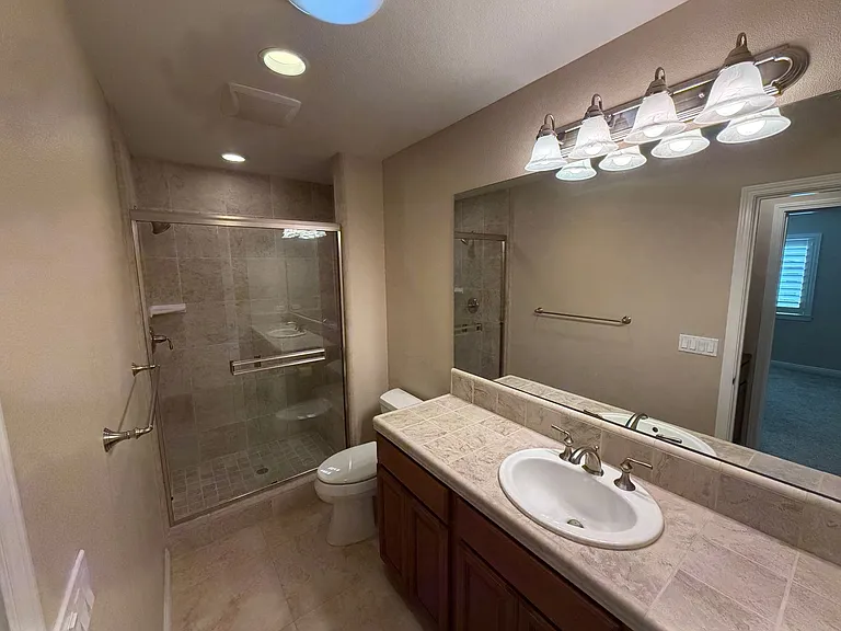 4304 Foxenwood Cir — Photo 16