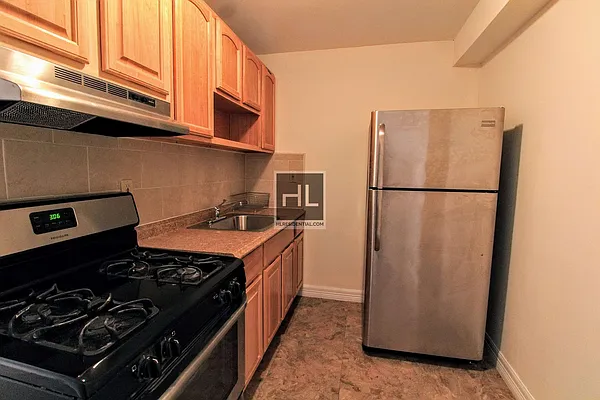 Rented by Highline Residential | media 12