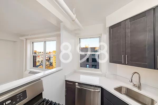 1st image of 2225 5th Ave APT 8A