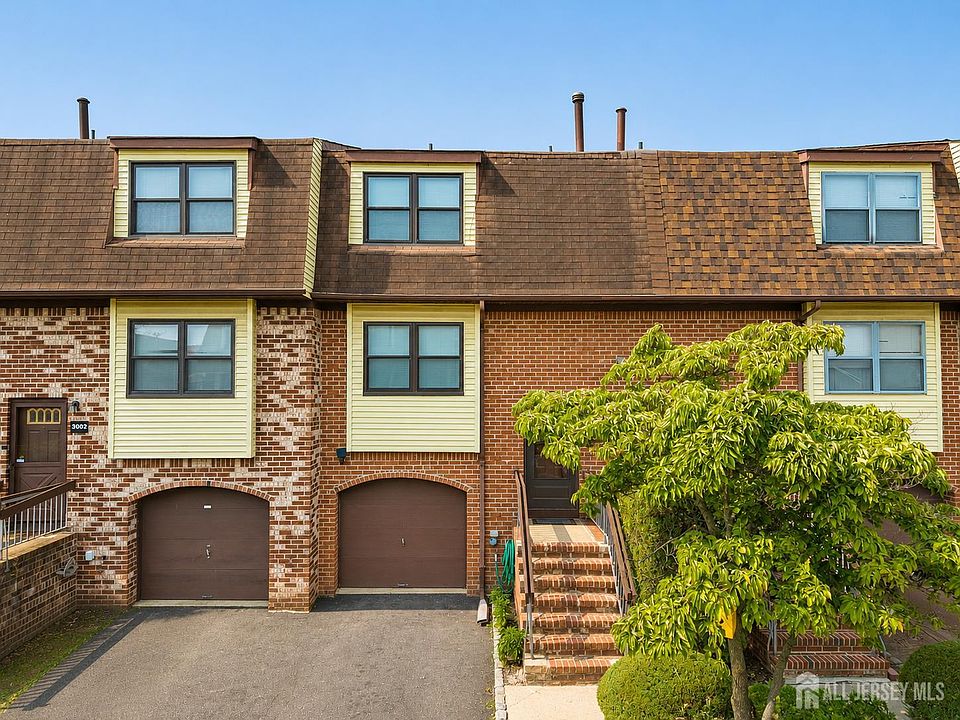 1st image of 3003 N Oaks Blvd