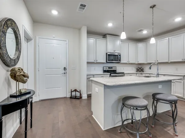 1735 Wittington Pl Suite 1204, Farmers Branch, TX 75234