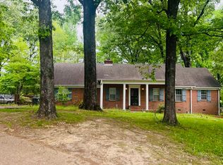 1040 Bluebird Rd, Memphis, TN 38116