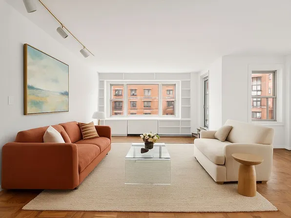 20 E 9th St #5D, Manhattan, NY 10003