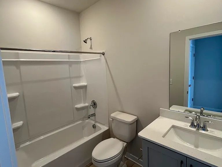 856 Graphite Dr — Photo 3