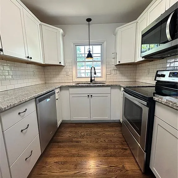 3104 Biggern Ave SE — Photo 2