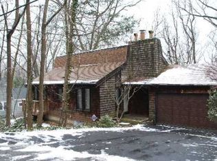 2 Florence Ave, Sea Cliff, NY 11579