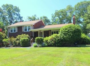 34 Ramblewood Dr, Ashland, MA 01721