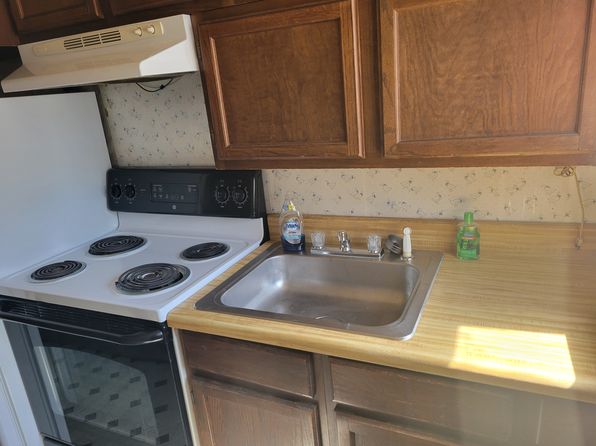 8 W Market St #2