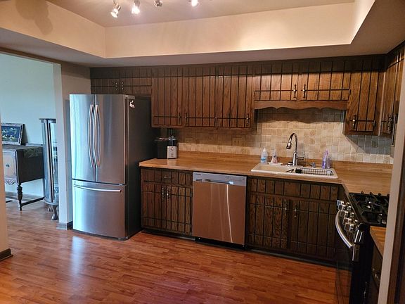 5th image of 15722 Deerfield Ct Unit 2N