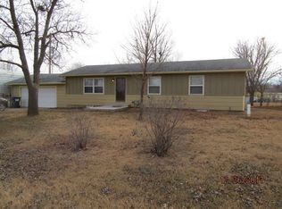 1205 E Betsy Ross Dr, Andover, KS 67002
